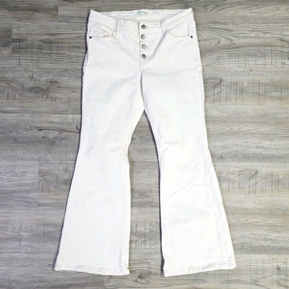 STUNNING RE Generation White High-Rise Button-Fly Flare Jeans - Size 30 - Picture 2 of 8